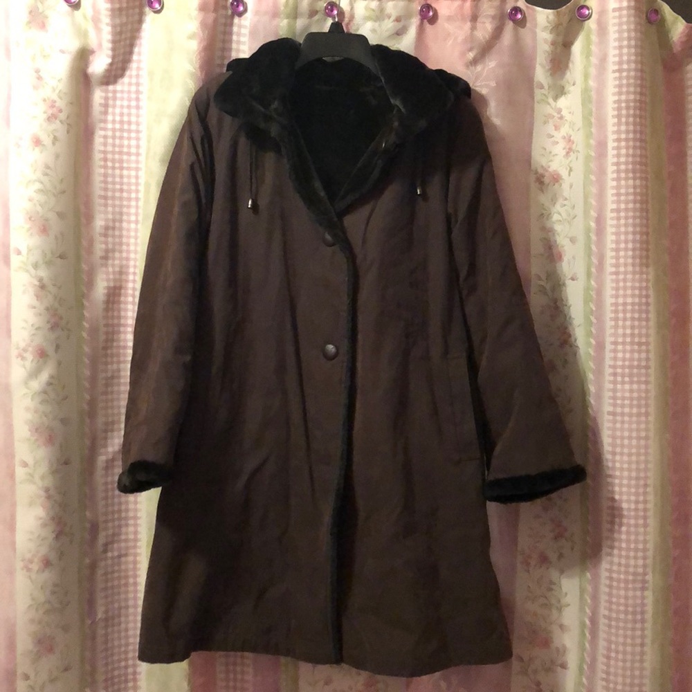M LizClaiborne FauxFur Brown Warm Winter Coat
